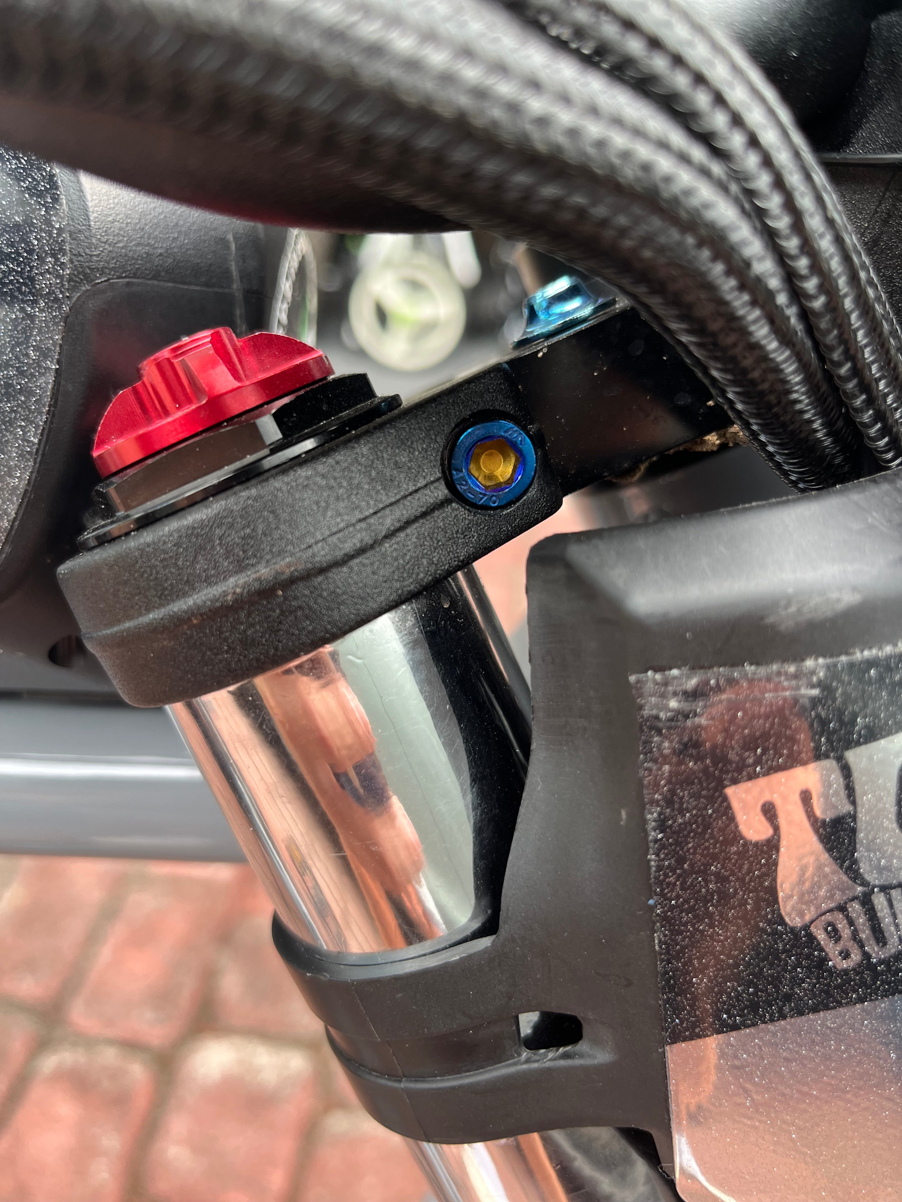 Triple clamp titanium bolts