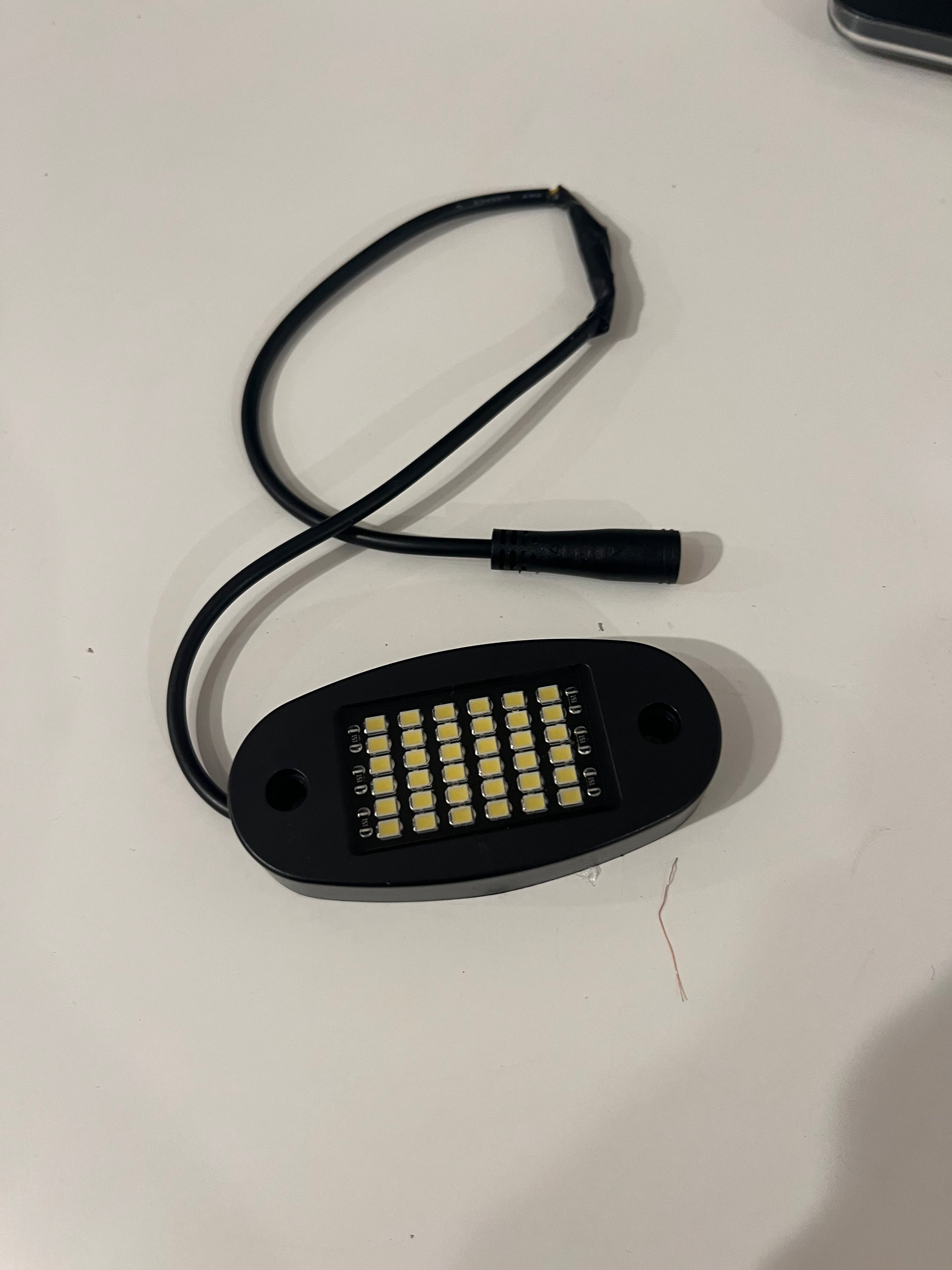 Super73 rock light 40 luments v2